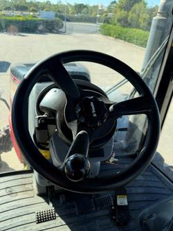 2018 Versatile 320