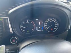 2020 Mitsubishi Outlander LS