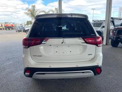 2020 Mitsubishi Outlander LS