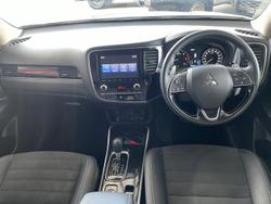 2020 Mitsubishi Outlander LS