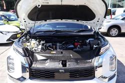 2024 Mitsubishi Outlander ES