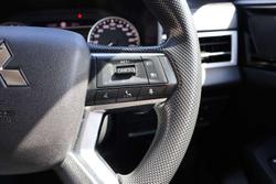 2024 Mitsubishi Outlander ES