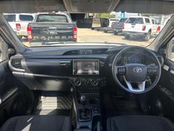 2020 Toyota Hilux SR
