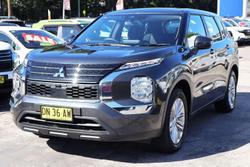 2024 Mitsubishi Outlander ES