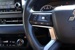 2024 Mitsubishi Outlander ES