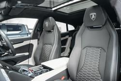 2022 Lamborghini Urus