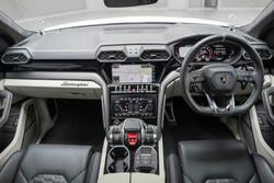 2022 Lamborghini Urus