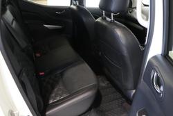 2023 Nissan Navara ST-X