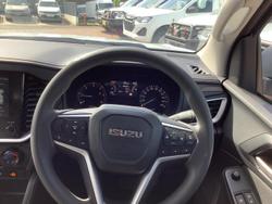2025 Isuzu MU-X LS-M