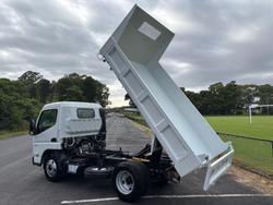 2025 Fuso Canter 615 Tipper White