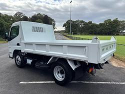 2025 Fuso Canter 615 Tipper White