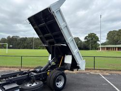 2025 Fuso Canter 615 Tipper White