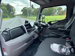 2025 Fuso Canter 615 Tipper White