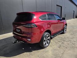 2025 Isuzu MU-X LS-T