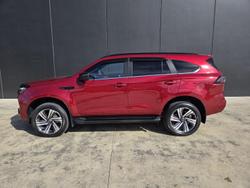 2025 Isuzu MU-X LS-T