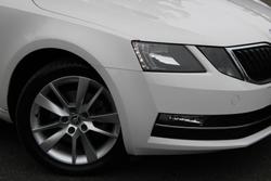 2019 SKODA Octavia 110TSI NE MY19 Moon White