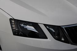 2019 SKODA Octavia 110TSI NE MY19 Moon White