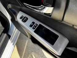 2014 Toyota Camry Hybrid H AVV50R Silver Pearl