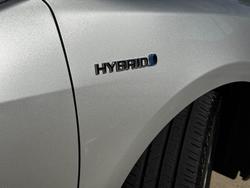 2014 Toyota Camry Hybrid H AVV50R Silver Pearl