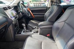 2021 Toyota Landcruiser Prado VX