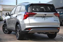 2025 Mahindra XUV700 AX7L Dazzling Silver