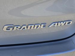 2015 Toyota Kluger Grande