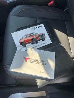 2024 LDV T60 Max LUXE Mega Tub