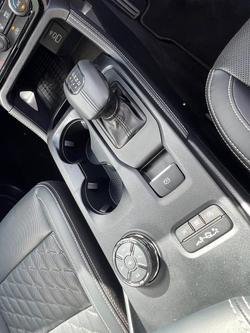 2025 Ford Everest Platinum