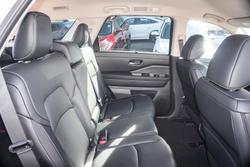 2024 Nissan Pathfinder Ti