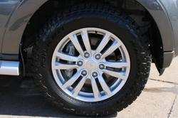 2013 Mitsubishi Pajero