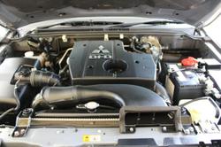2013 Mitsubishi Pajero