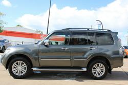 2013 Mitsubishi Pajero