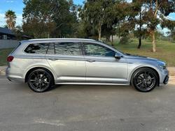 2022 Volkswagen Passat 206TSI R-Line