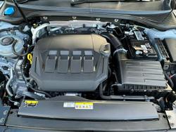 2022 Volkswagen Passat 206TSI R-Line