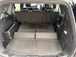 2023 Ford Everest Platinum