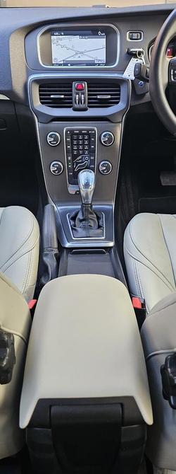 2013 Volvo V40 T4 Luxury MY13 Caspian Blue