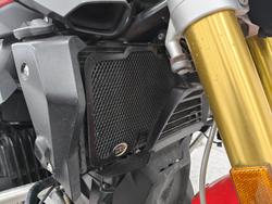 2017 BMW Motorrad R1200R Red