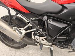 2017 BMW Motorrad R1200R Red