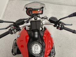 2017 BMW Motorrad R1200R Red