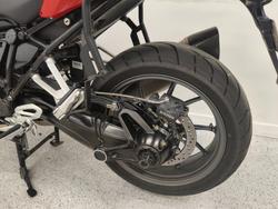 2017 BMW Motorrad R1200R Red