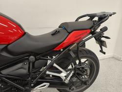 2017 BMW Motorrad R1200R Red