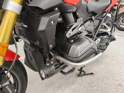 2017 BMW Motorrad R1200R Red