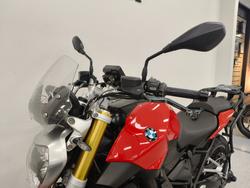 2017 BMW Motorrad R1200R Red