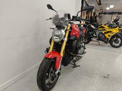 2017 BMW Motorrad R1200R Red