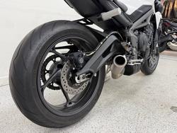 2022 Triumph STREET TRIPLE S 660 LAMS White