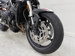 2022 Triumph STREET TRIPLE S 660 LAMS White