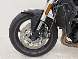 2022 Triumph STREET TRIPLE S 660 LAMS White