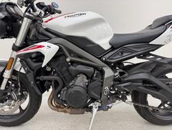 2022 Triumph STREET TRIPLE S 660 LAMS White