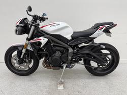 2022 Triumph STREET TRIPLE S 660 LAMS White