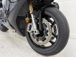 2025 YAMAHA YZF-R1 Black